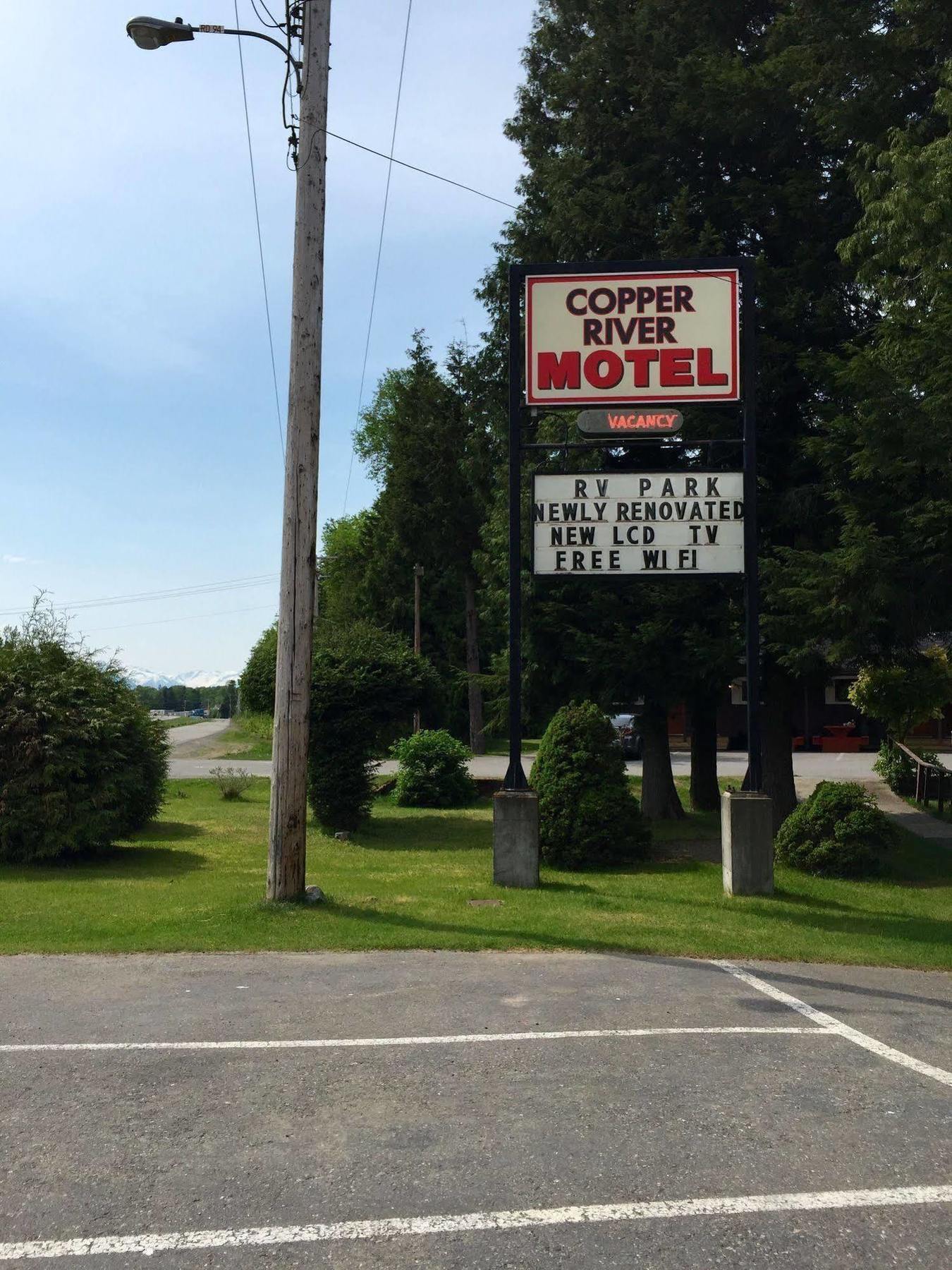 Copper River Motel Terrace Exterior photo